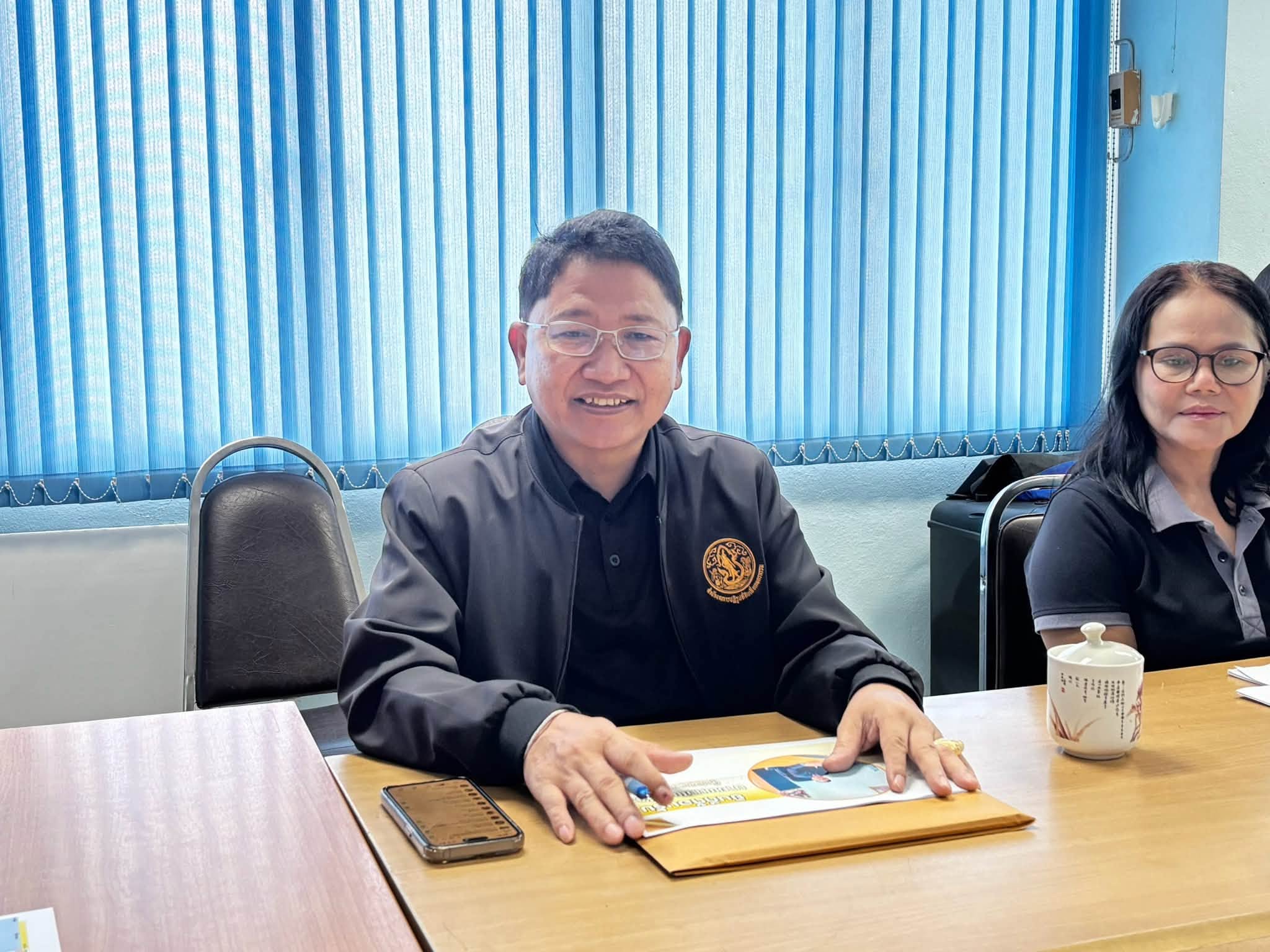 title - ผู้ตรวจราชการกรม ประชุมตรวจติดตามผลการดำเนินงาน ตามแผนการตรวจราชการ ของ ส.ป.ก. ประจำปีงบประมาณ พ.ศ.2569 รอบ 2 จังหวัดสุราษฎร์ธานี